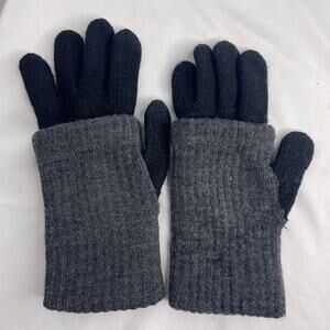 Steve Madden Black and Gray Gloves, size Small - USED